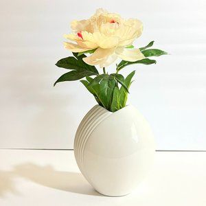 Christopher Stuart Tempest Bone China Ivory Vase Y1510